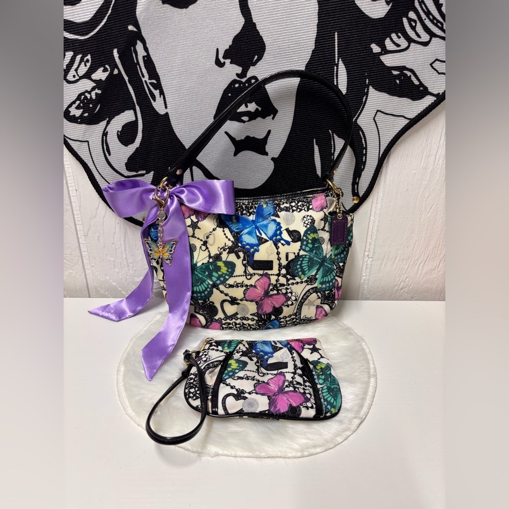 Coach RARE LIMITED EDITION Carly shoulder bag